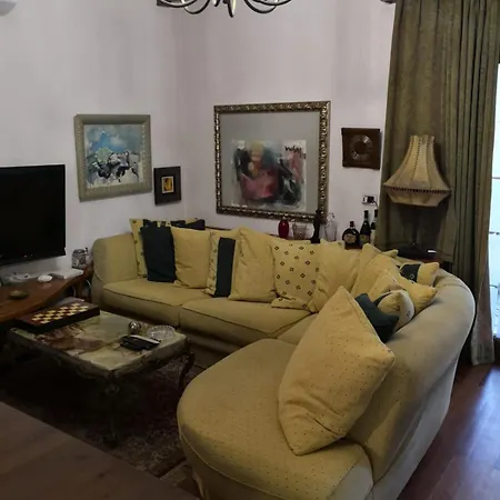 Villa Miro Golem (Tirana)